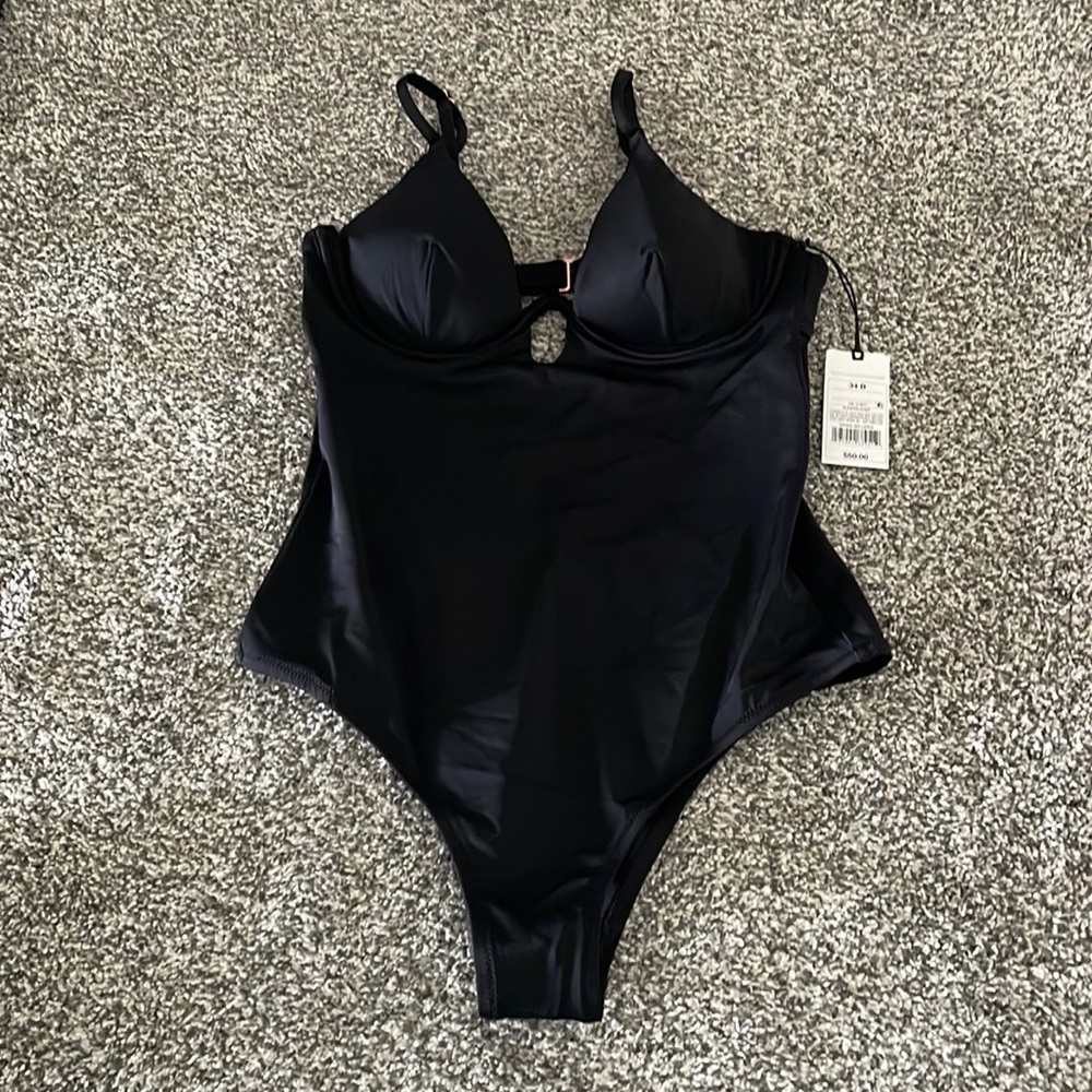 NWT shade and shore one piece bikini